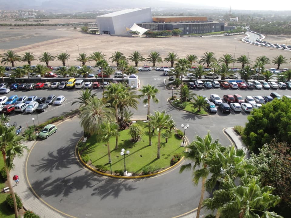 Parkplatz vor dem Hotel Hotel Riu Gran Canaria
