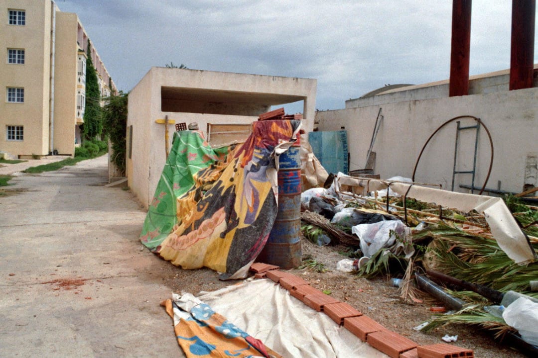 Müll und Ratten hinter dem Rutschenpark Houda Golf & Beach Club