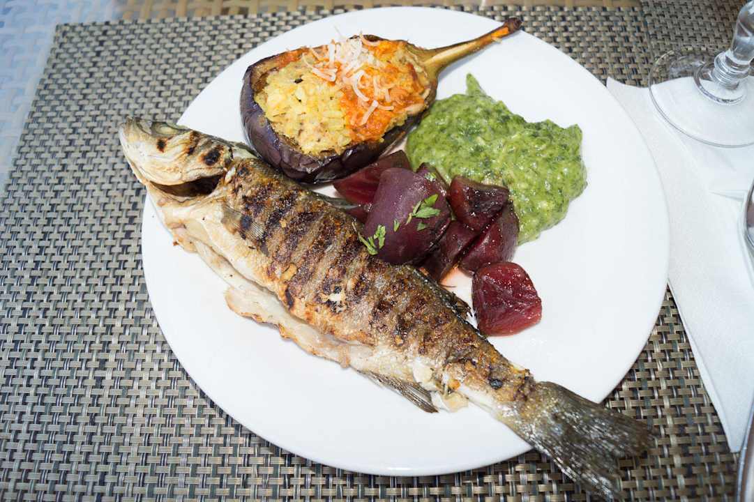 Mittagessen The Orangers Beach Resort and Bungalows