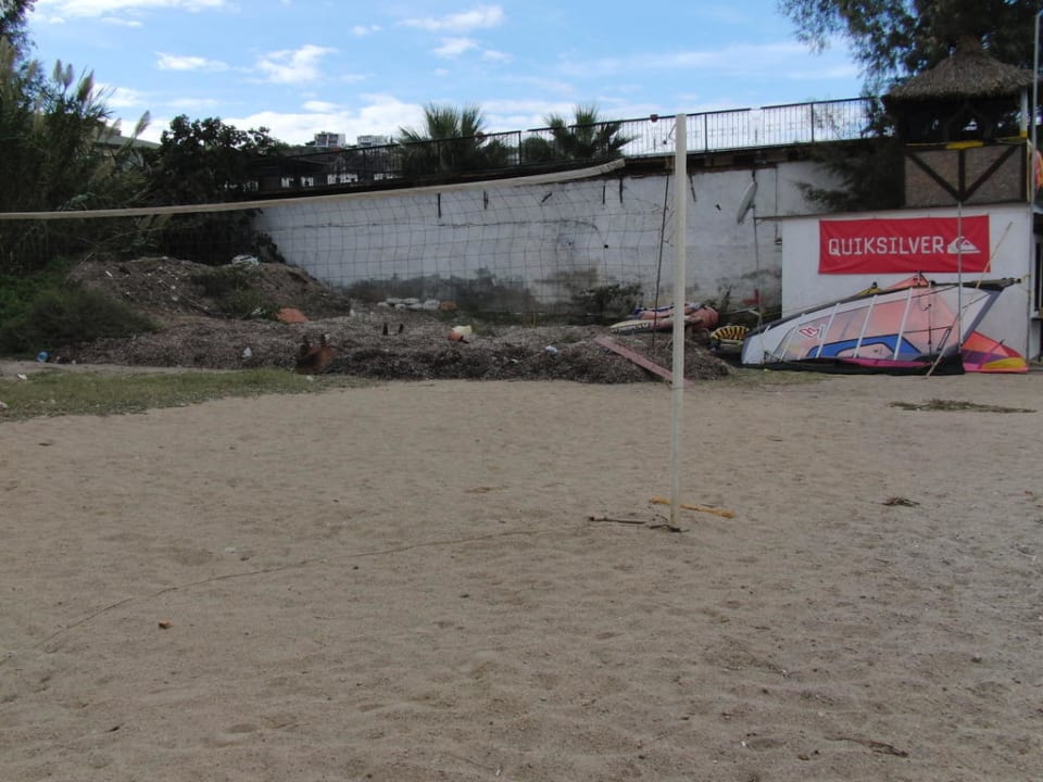 Volleyballfeld Golden Age