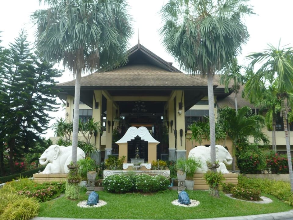 Lobby The Fair House Beach Resort