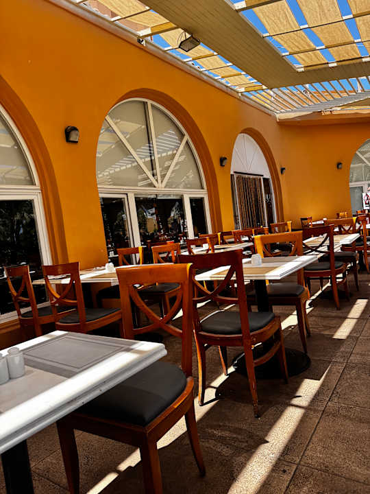 Gastro Golden Beach Resort