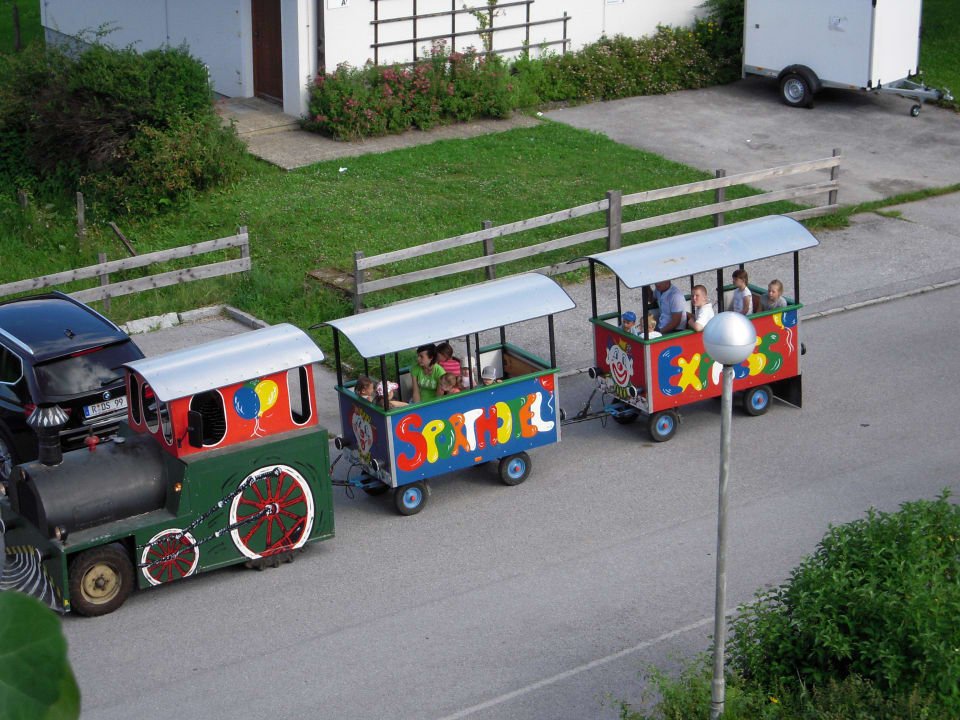 Der hauseigene "Sporthotelexpress" Embacher Sporthotel