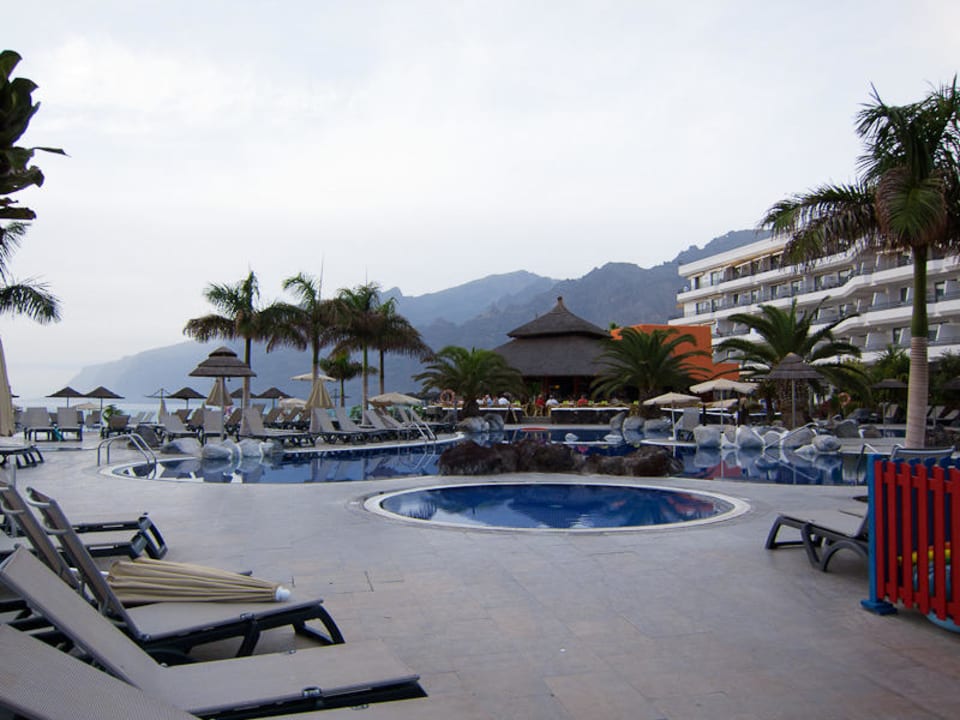 Poolanlage abends Barceló Santiago - Adults Only