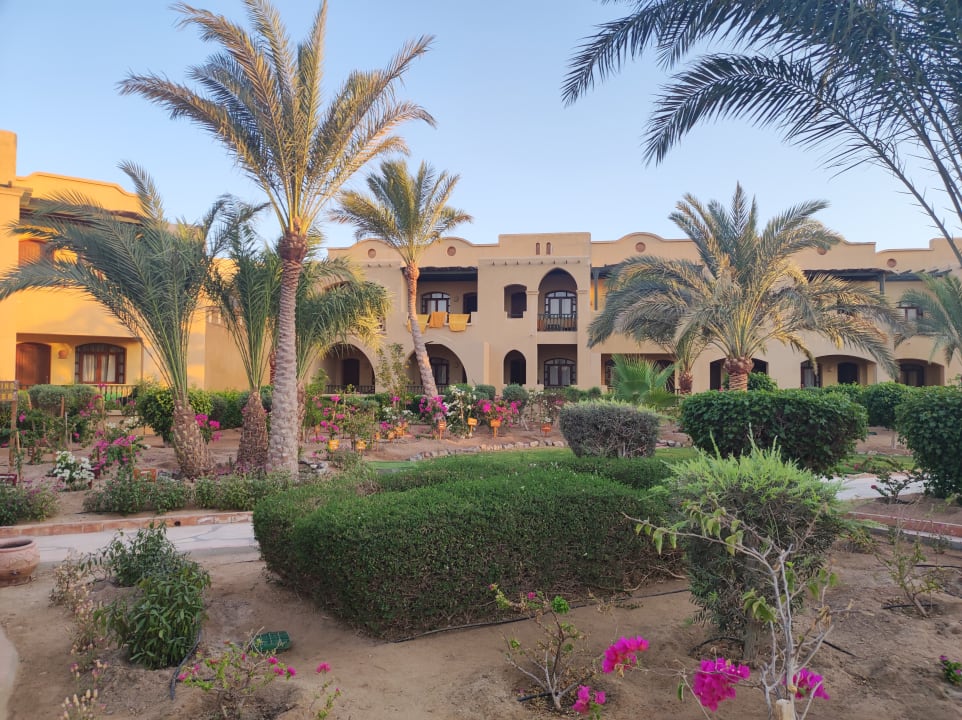 Gartenanlage Three Corners Rihana Resort Deluxe
