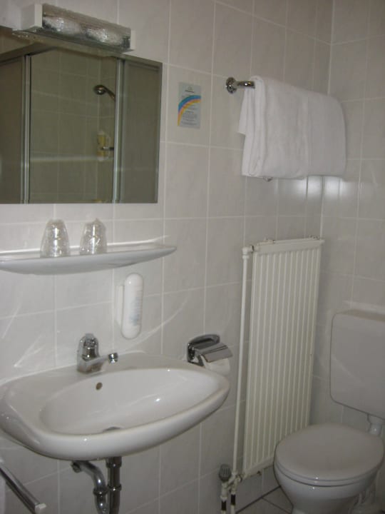 Bad_1 Romantica Hotel Blauer Hecht