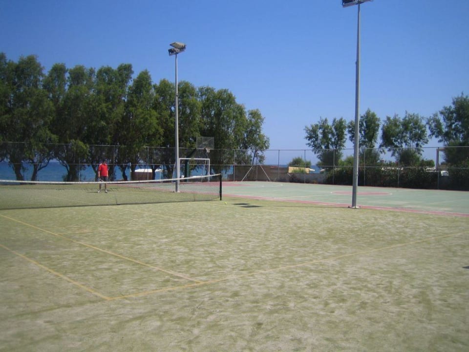 Tennis und Hartplatz TUI KIDS CLUB Alex Beach