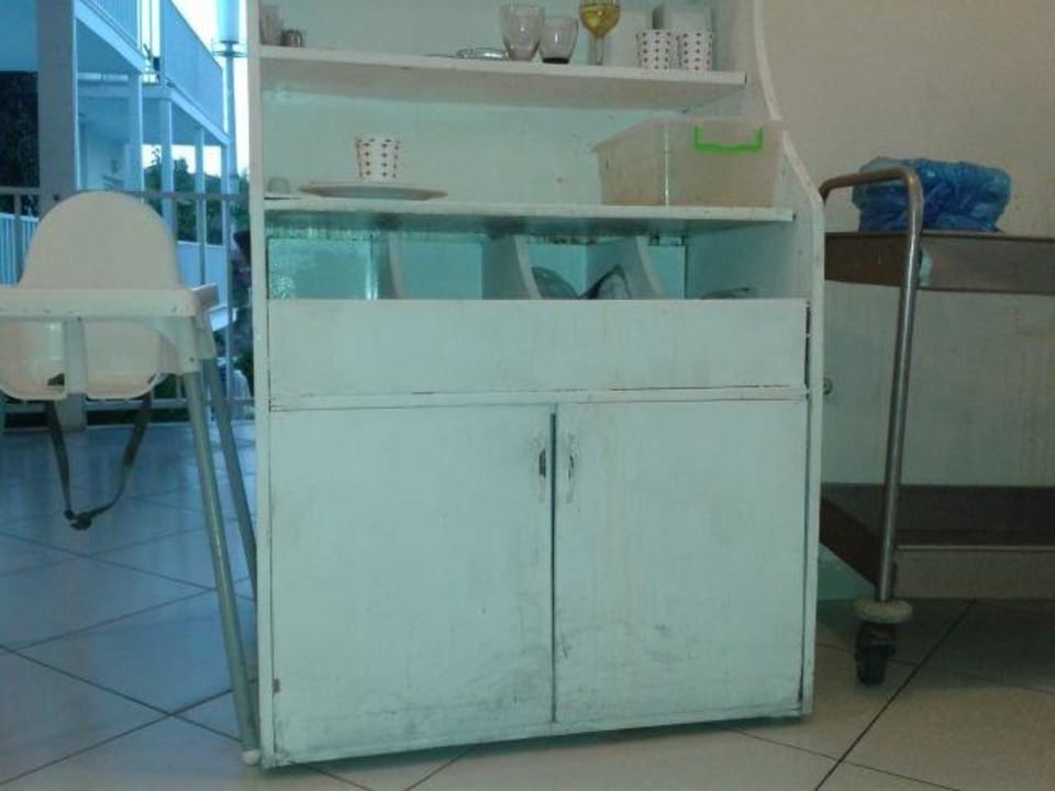 Geschirrschrank Bodrum Beach Resort