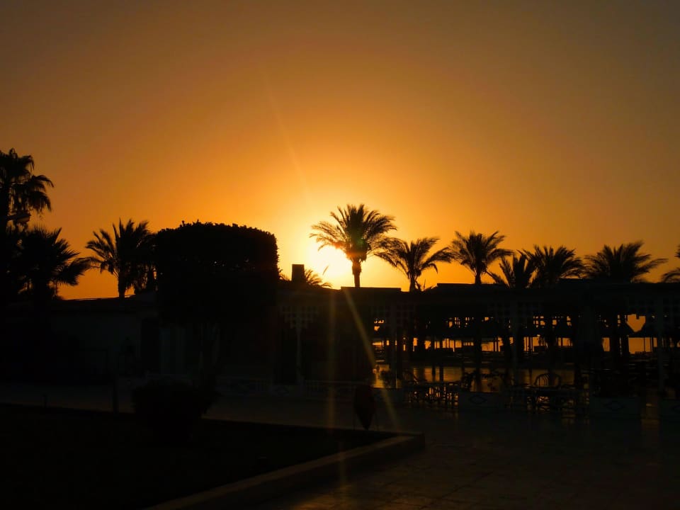 Sonnenaufgang  The Grand Hotel Hurghada