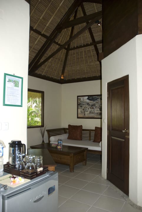 Bungalow von innen Alam Anda Ocean Front Resort & Spa