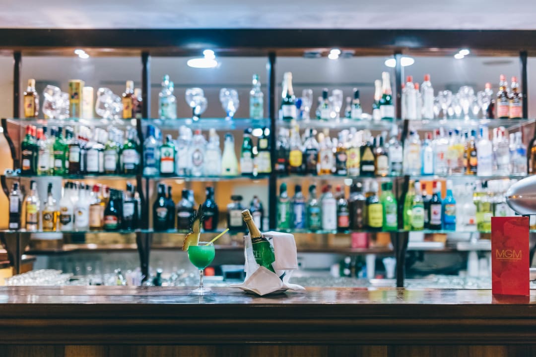 Gastro Grand Muthu Golf Plaza Hotel & Spa