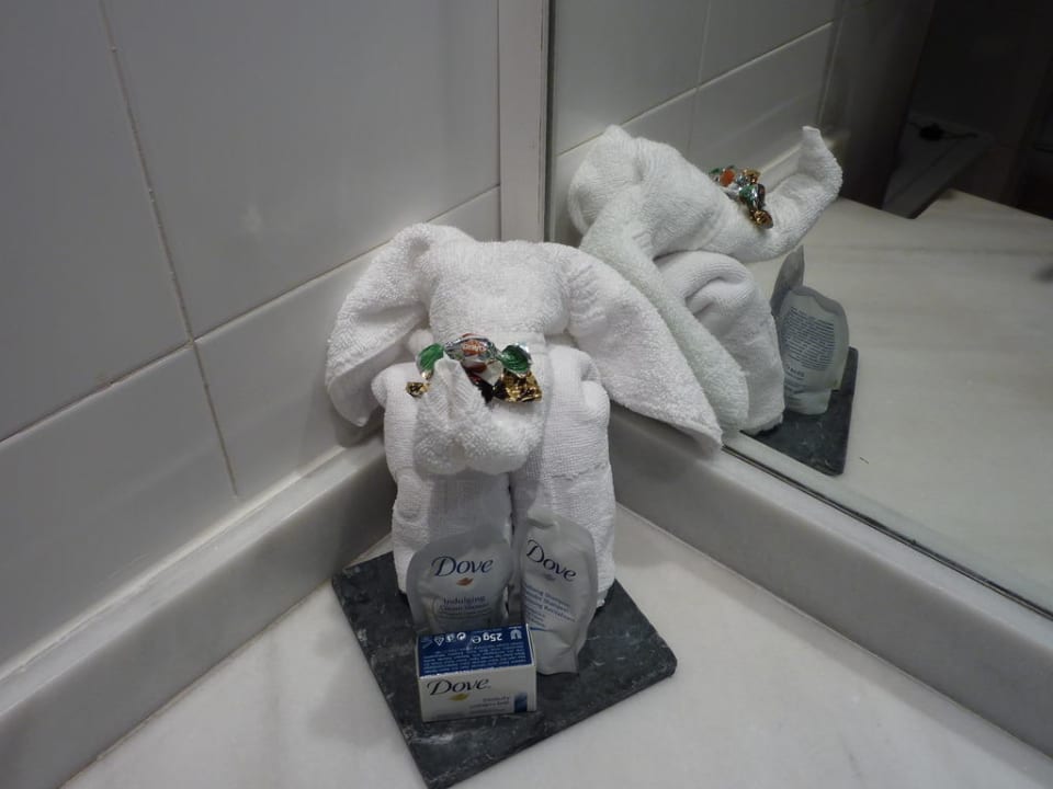 Kleiner Handtuch-Elefant zur Begrüßung Hotel & Spa S'Entrador Playa