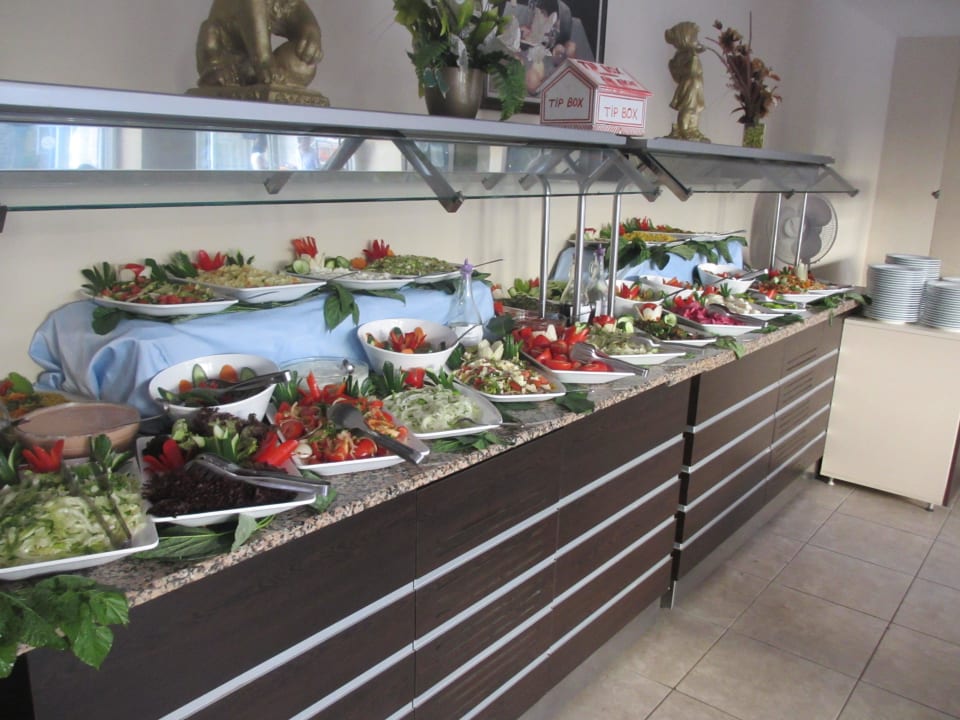 Teil vom Salatbuffet Hotel Helios