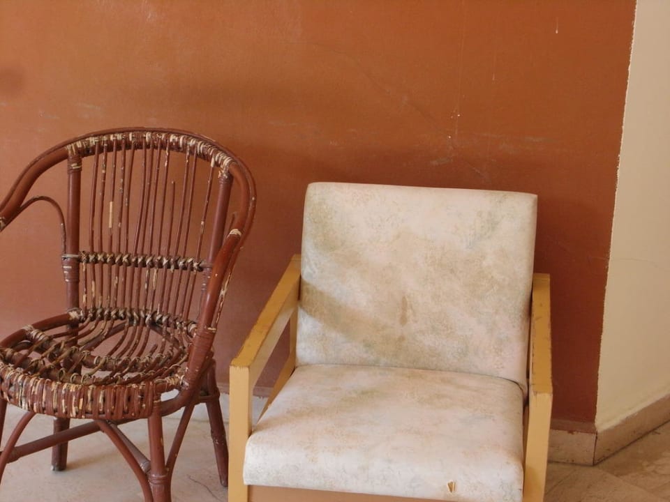 Schmutzig und abgewetzt - ausrangiert? Polat Thermal Hotel