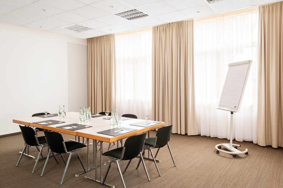 Meeting Room NH Frankfurt Airport West