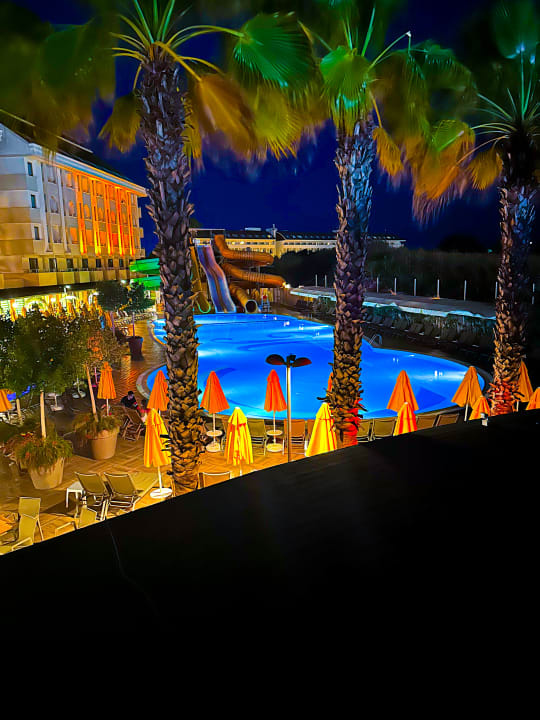 Pool Calimera Hane Garden