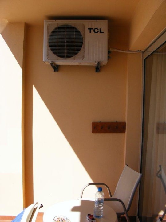 Klimaanlage direkt bei den Liegen Seaside A Lifestyle Resort