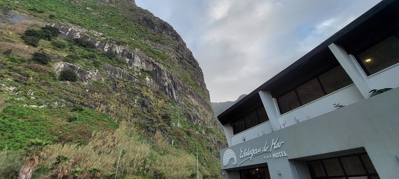 Außenansicht Hotel Estalagem do Mar