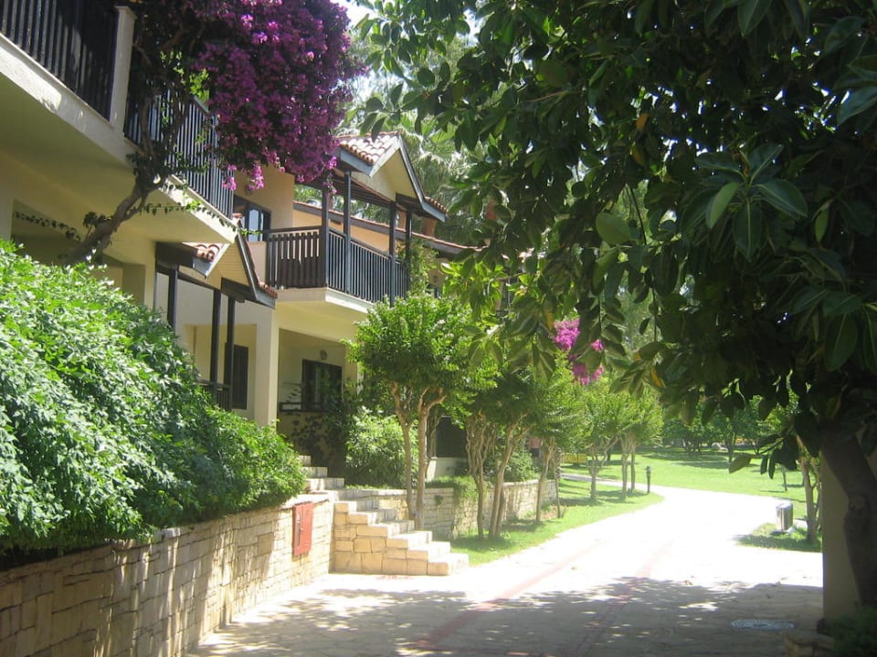 Уютные домики Melas Holiday Village