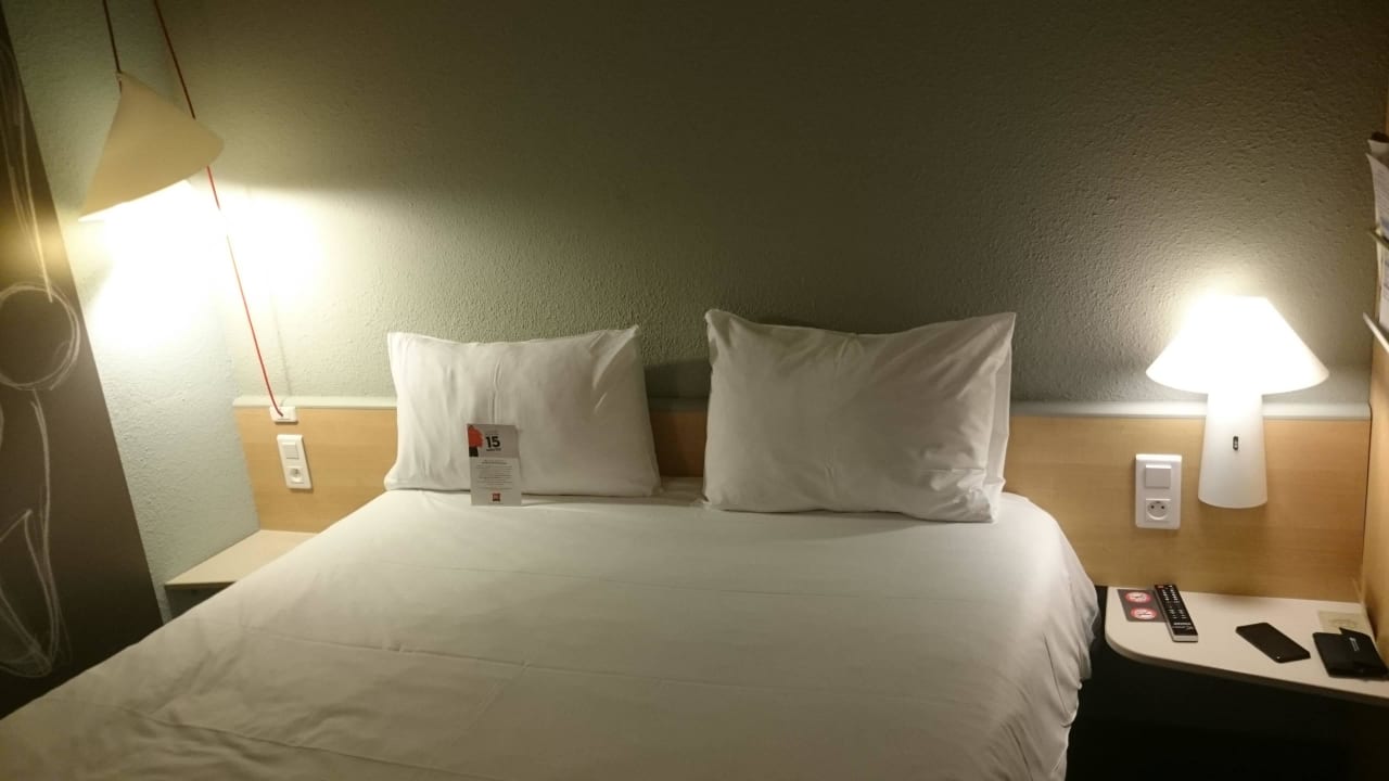 Pokój Hotel ibis budget Nice Aéroport Promenade des Anglais