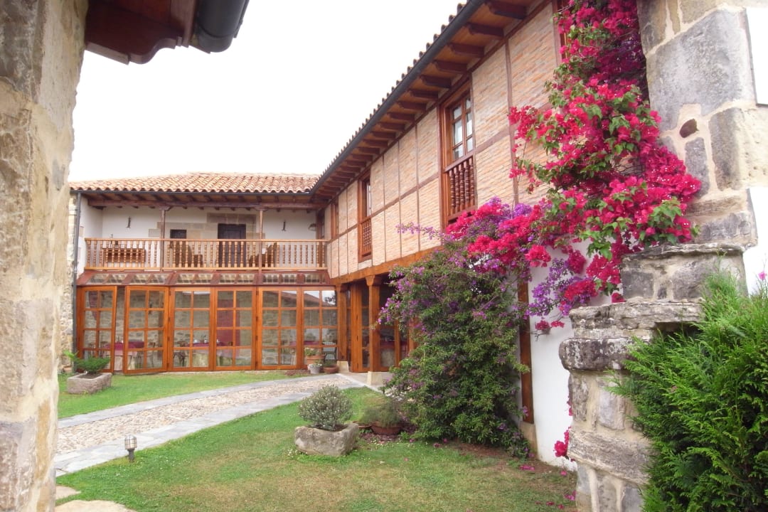 Hotel Posada La Casona de Los Güelitos Hotel Posada La Casona de Los Güelitos