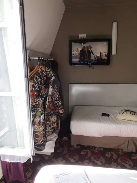 Garderobe Libertel Montmartre Opéra