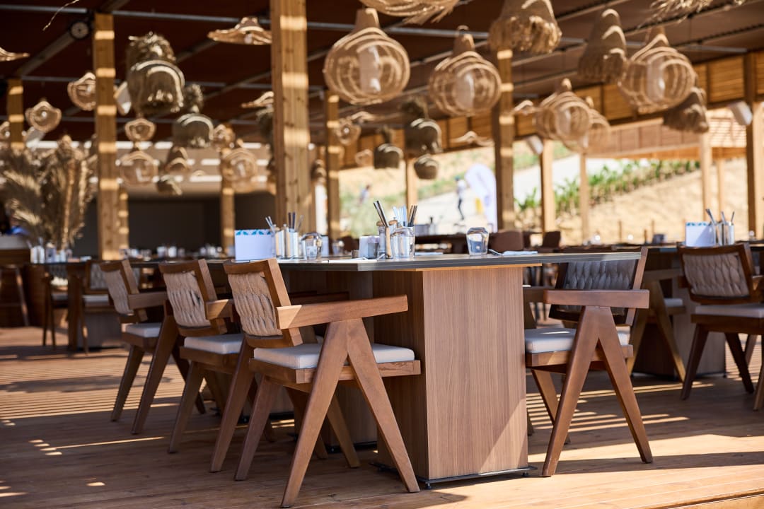 Gastro Jacaranda Luxury Resort