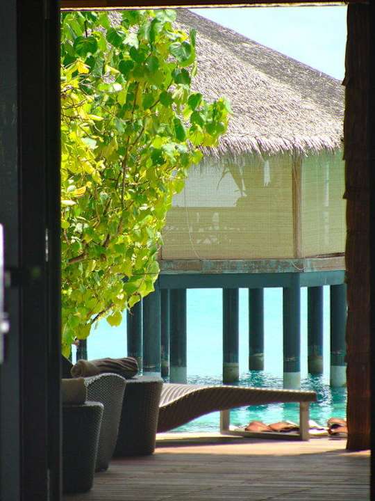 Wellnessterrasse im Coconutspa NH Collection Maldives Reethi Resort