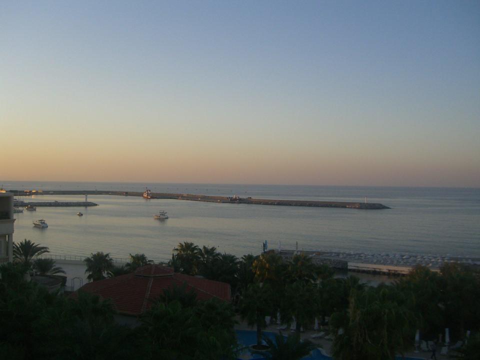 Blick Richtung Hafen Oscar Resort Hotel