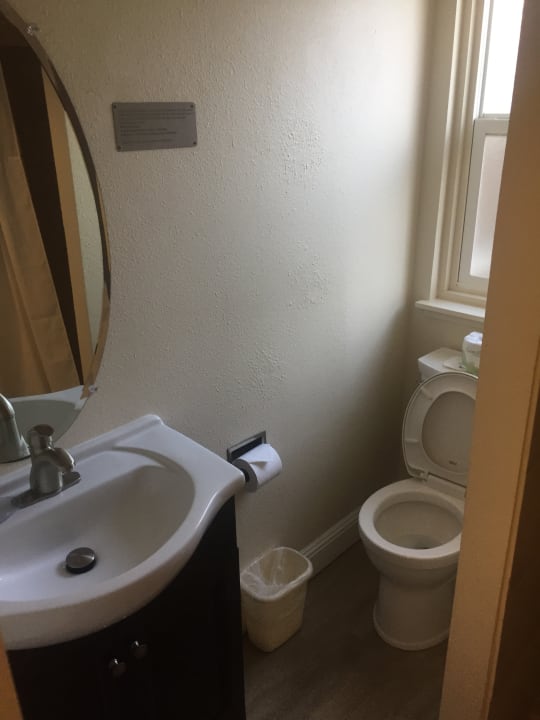 Zimmer Days Inn Maui Oceanfront Inn