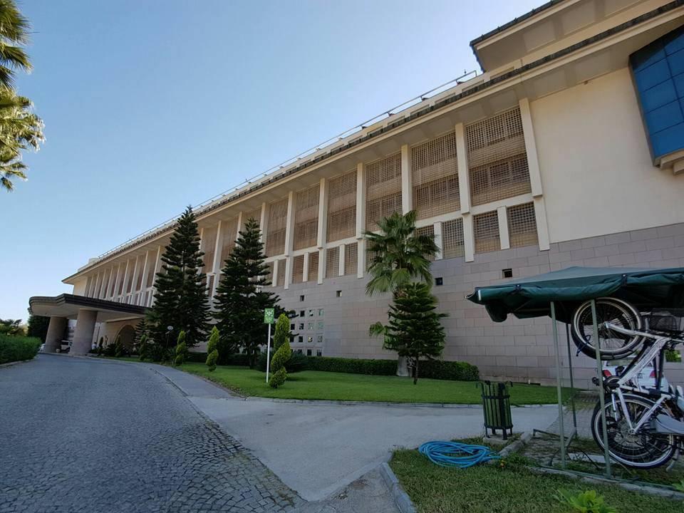 Hotel von der Straßenseite Kilikya Palace Göynük