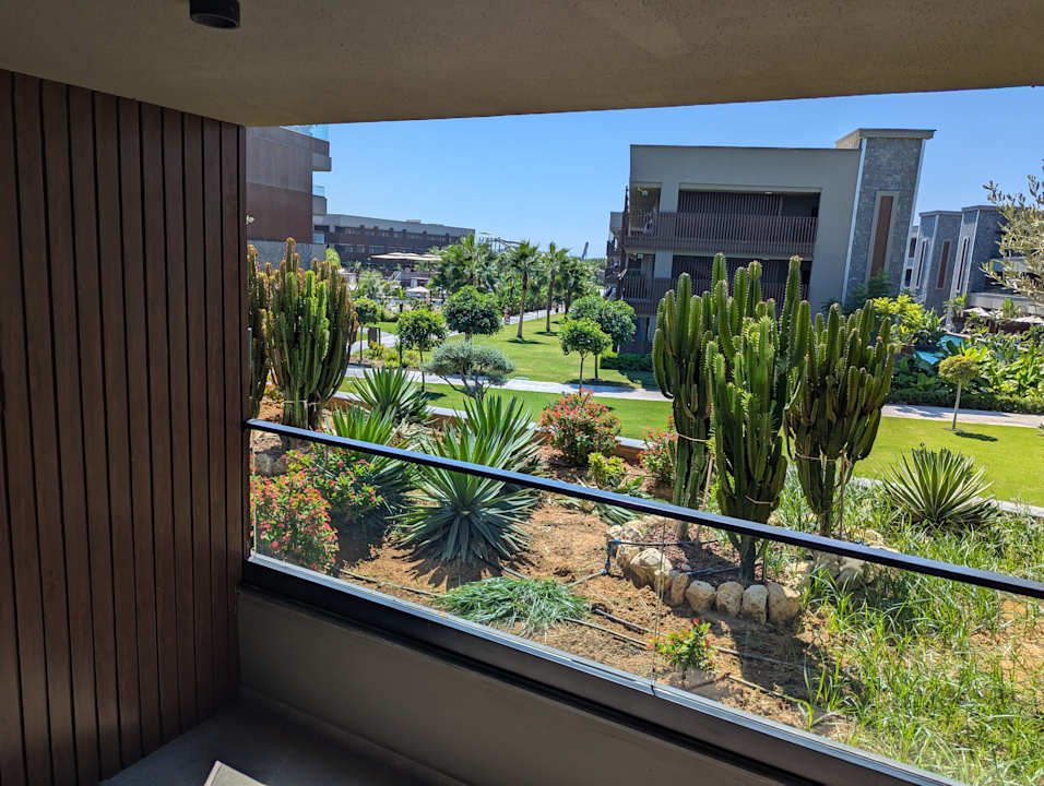 Gartenanlage Jacaranda Luxury Resort