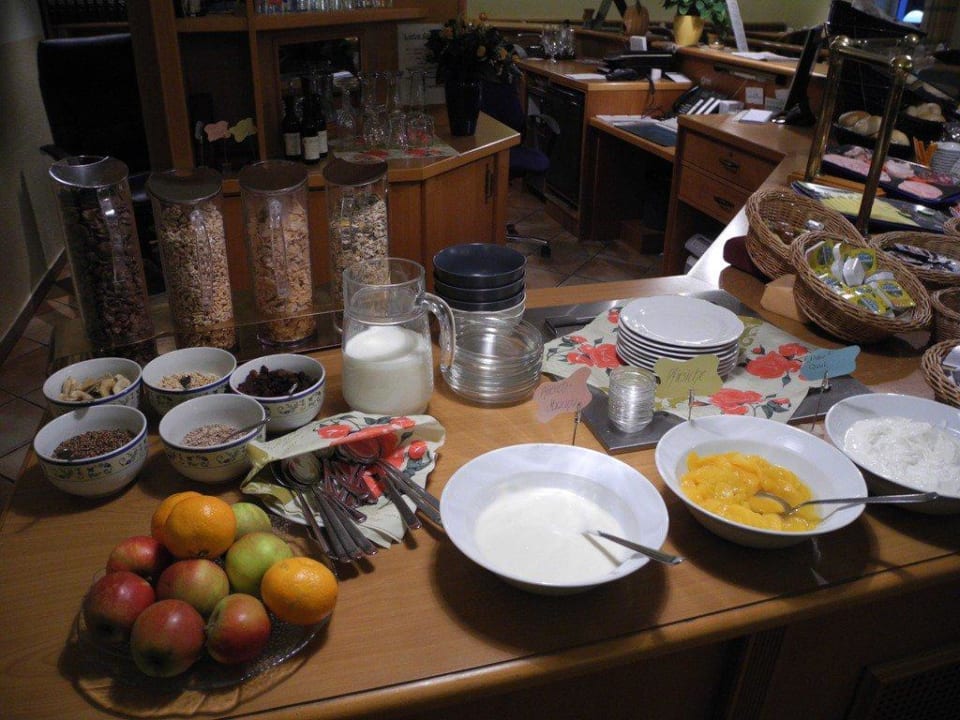 Das gut sortierte Frühstückbuffet Residenzia Hotel Grenadier