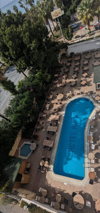 Pool Hotel Antik