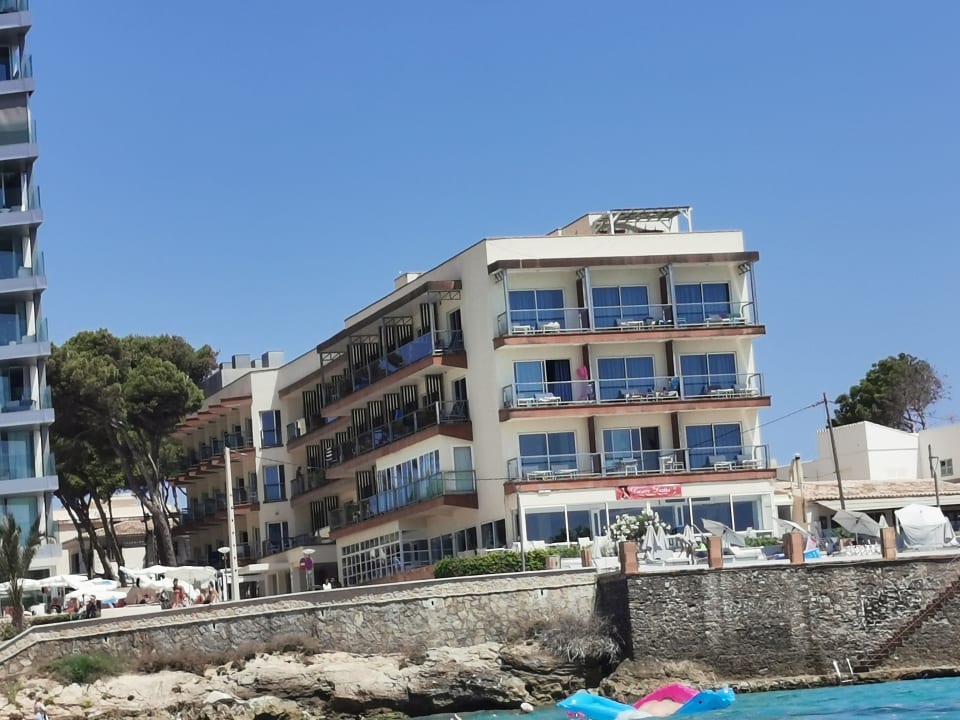 Außenansicht Hotel Clumba