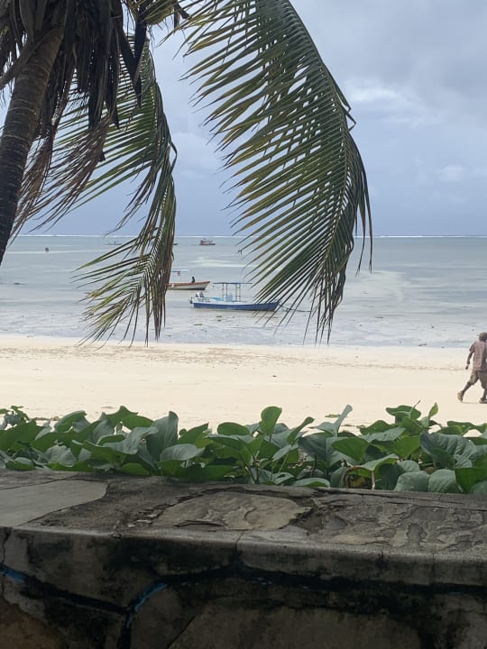 Strand Travellers Beach Hotel & Club