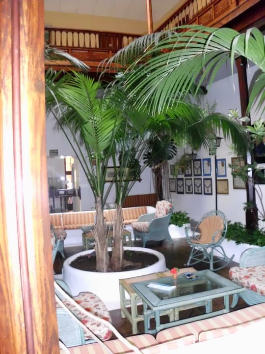 Lobby im Patio Monopol