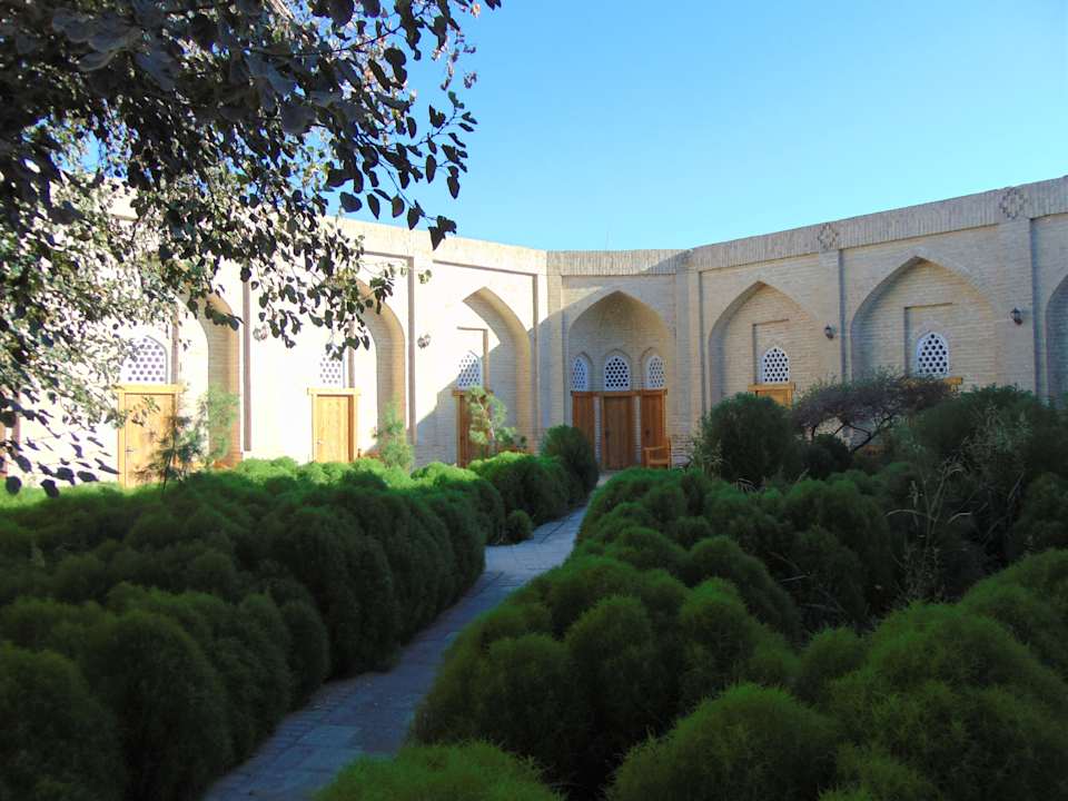 Außenansicht Madrasah Polvon-Qori Boutique