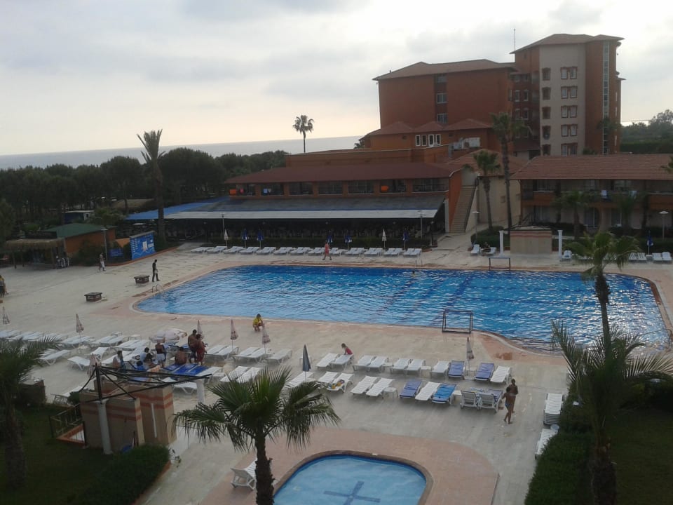 Abends Club Turtas Beach Hotel