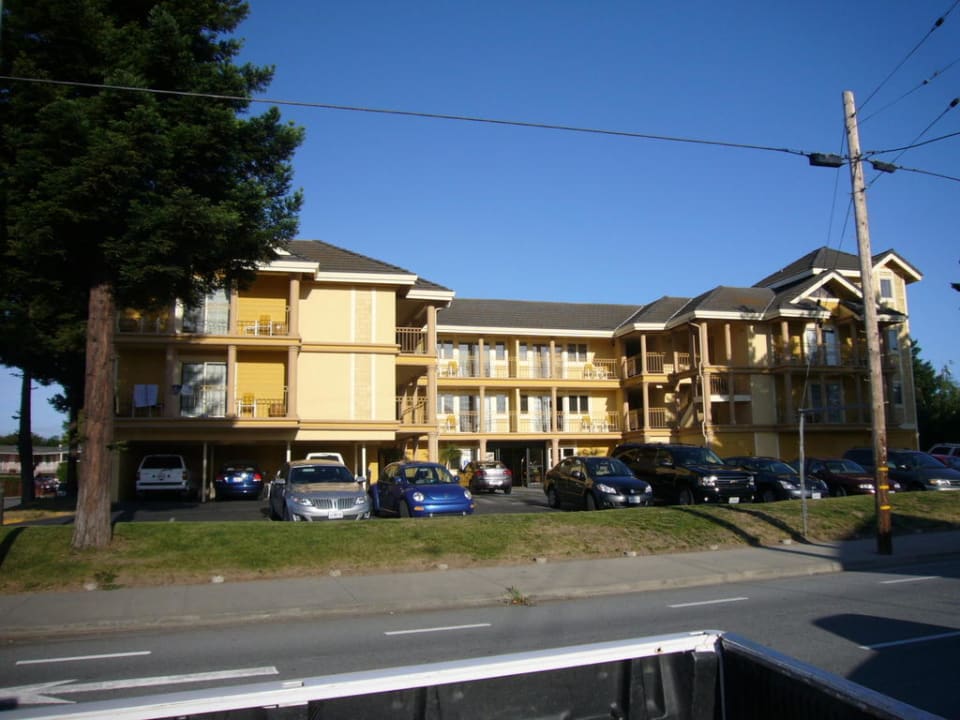 Gebäude von der Zufahrt Hotel Solares