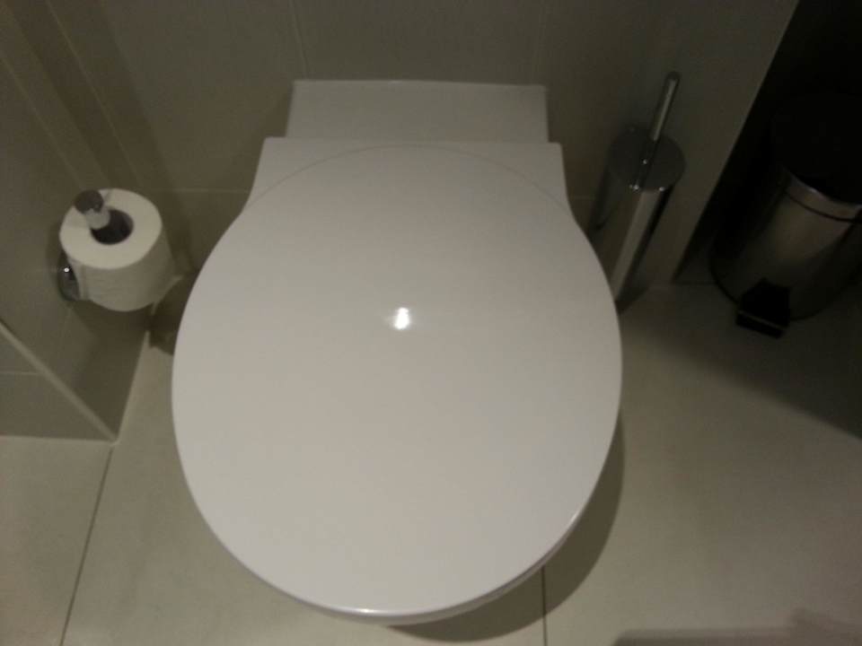 Zimmer 315 - WC Hampton by Hilton Warsaw Airport
