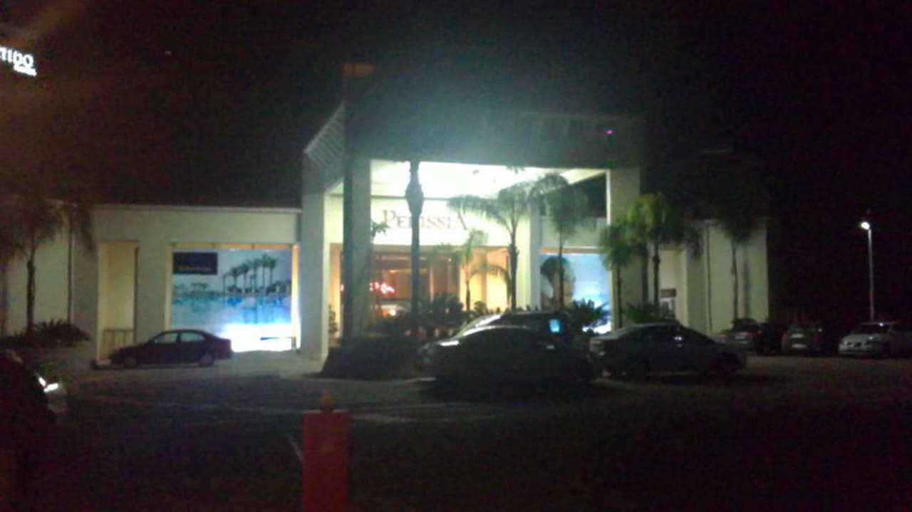 Hoteleingang bei Nacht PALOMA Perissia