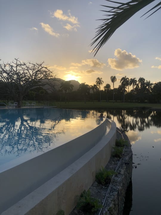 Pool VH Atmosphere - Adults only