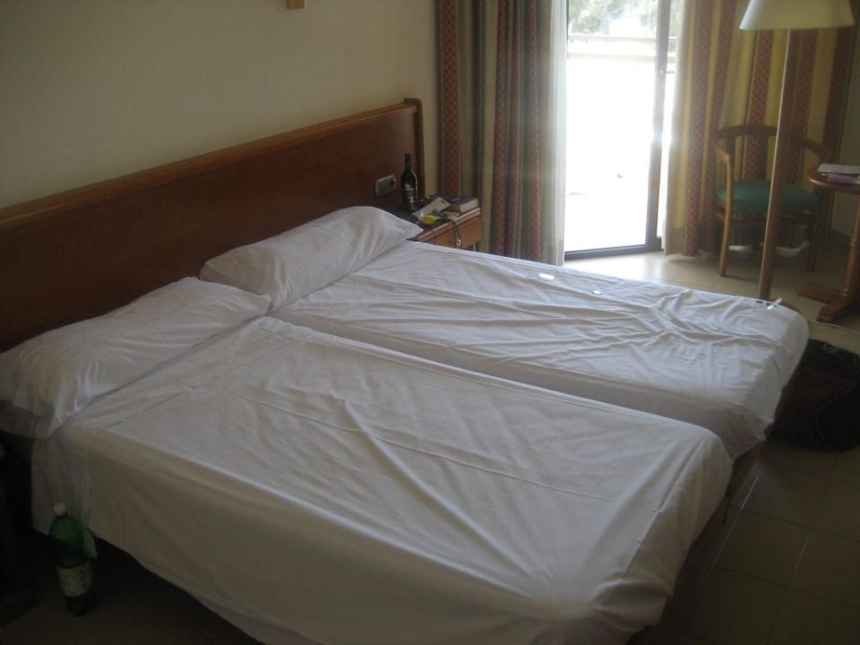 Zimmer - Betten Hotel Sabina Playa