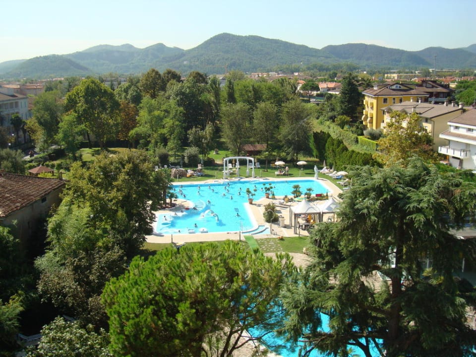 V. Zimmer a. den Park/Pool Hotel Harry's Garden