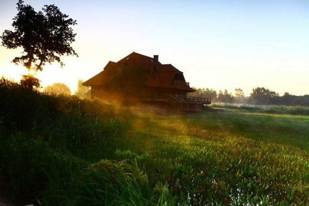 Poranki w Kiermusach Dwór Stanica Rzeczna Łabędzie
