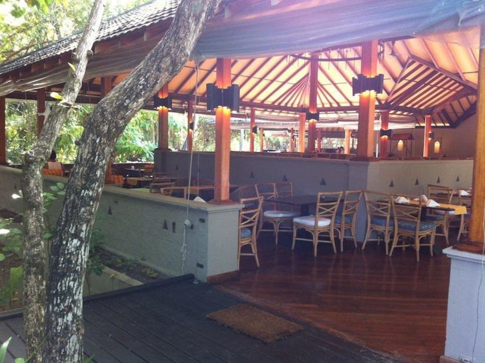 Hauptrestaurant Adaaran Select Meedhupparu Island Resort - Premium All Inclusive