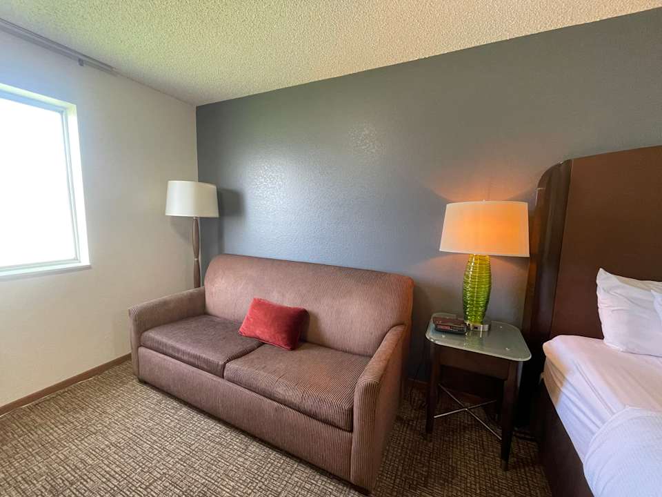Zimmer Alliance Hotel & Suites, a Howard Johnson by Wyndham