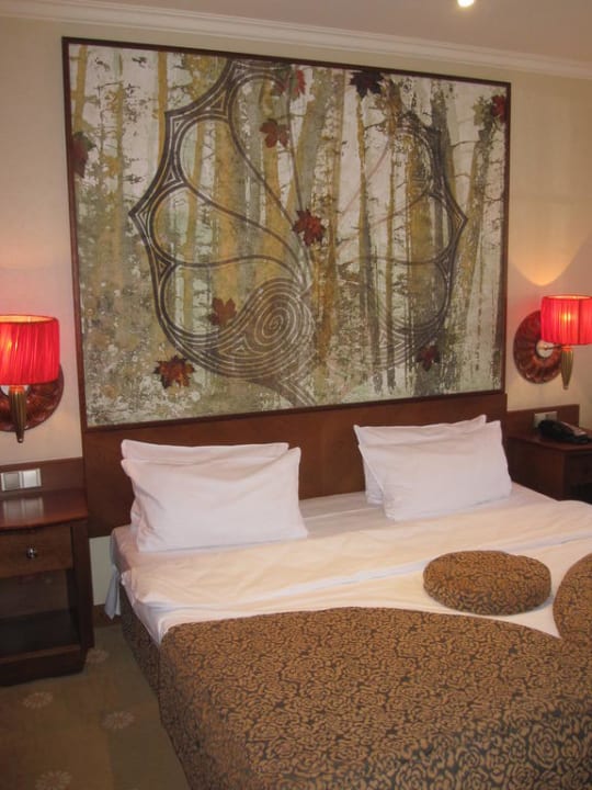 Bett Lindner Hotel Prague Castle, part of JdV by Hyatt