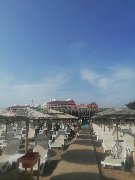 Strand Dream Fun World